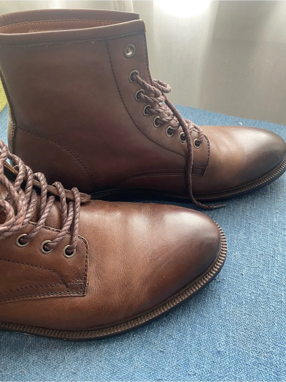 Blondo premium leather