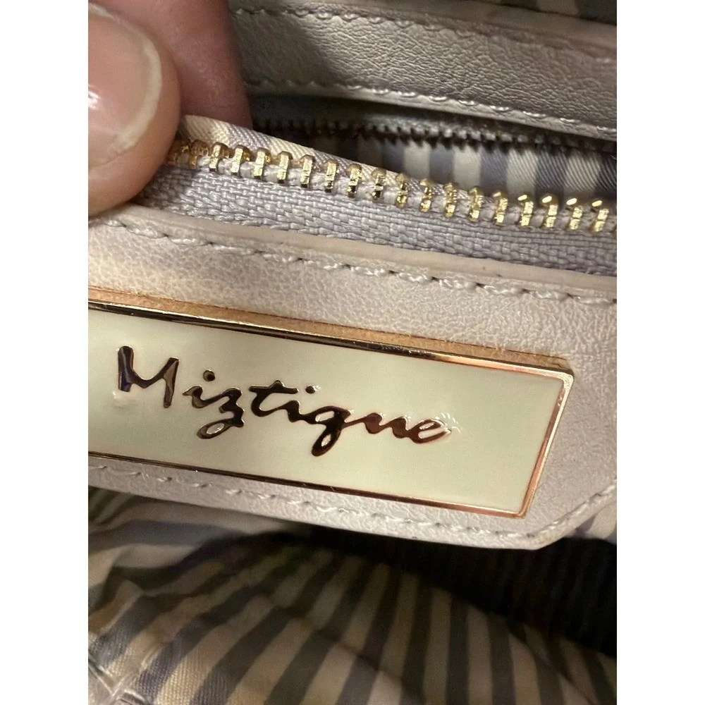 Miztique daisy backpack