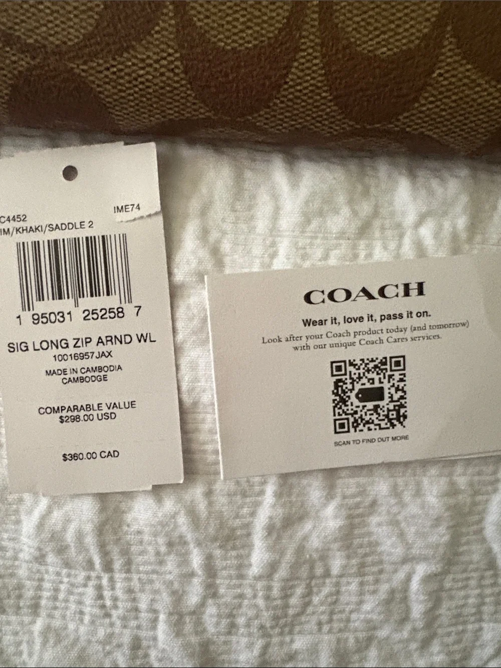 Coach classic signature