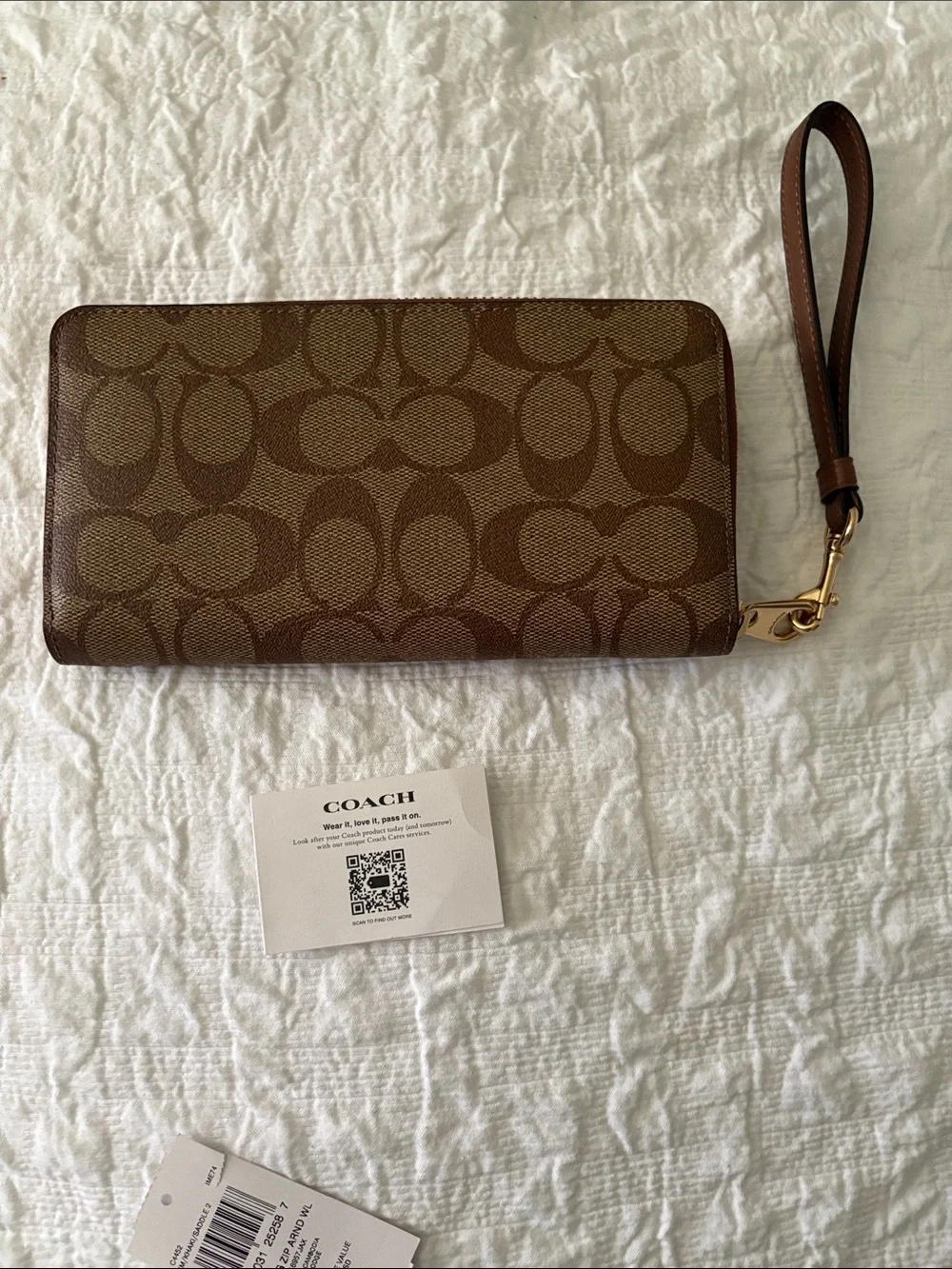 Coach classic signature