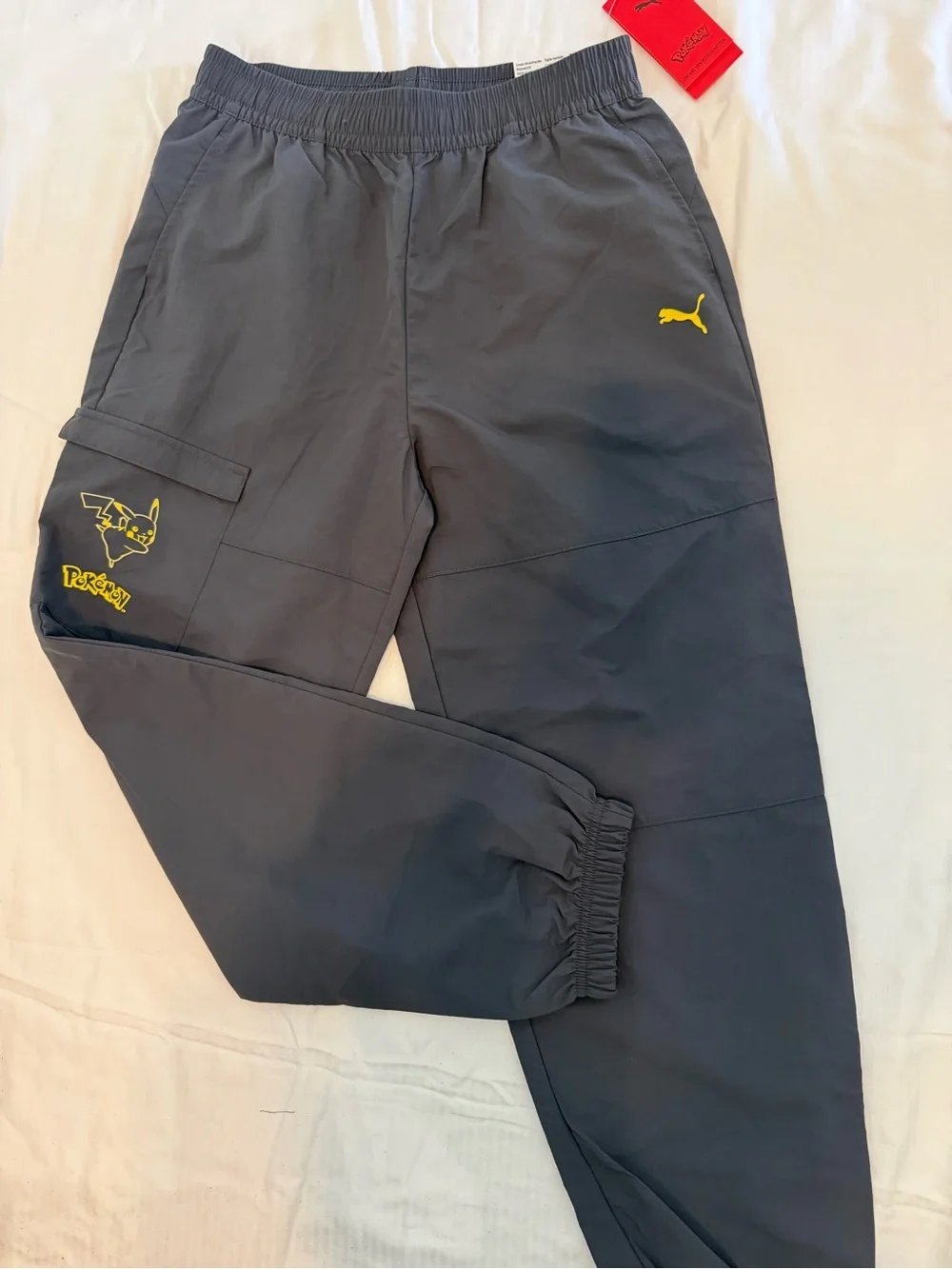 New boys Puma sz M 11-12, L 13-14 Yellow & Black Pikachu Hoodie Set shirt, pants