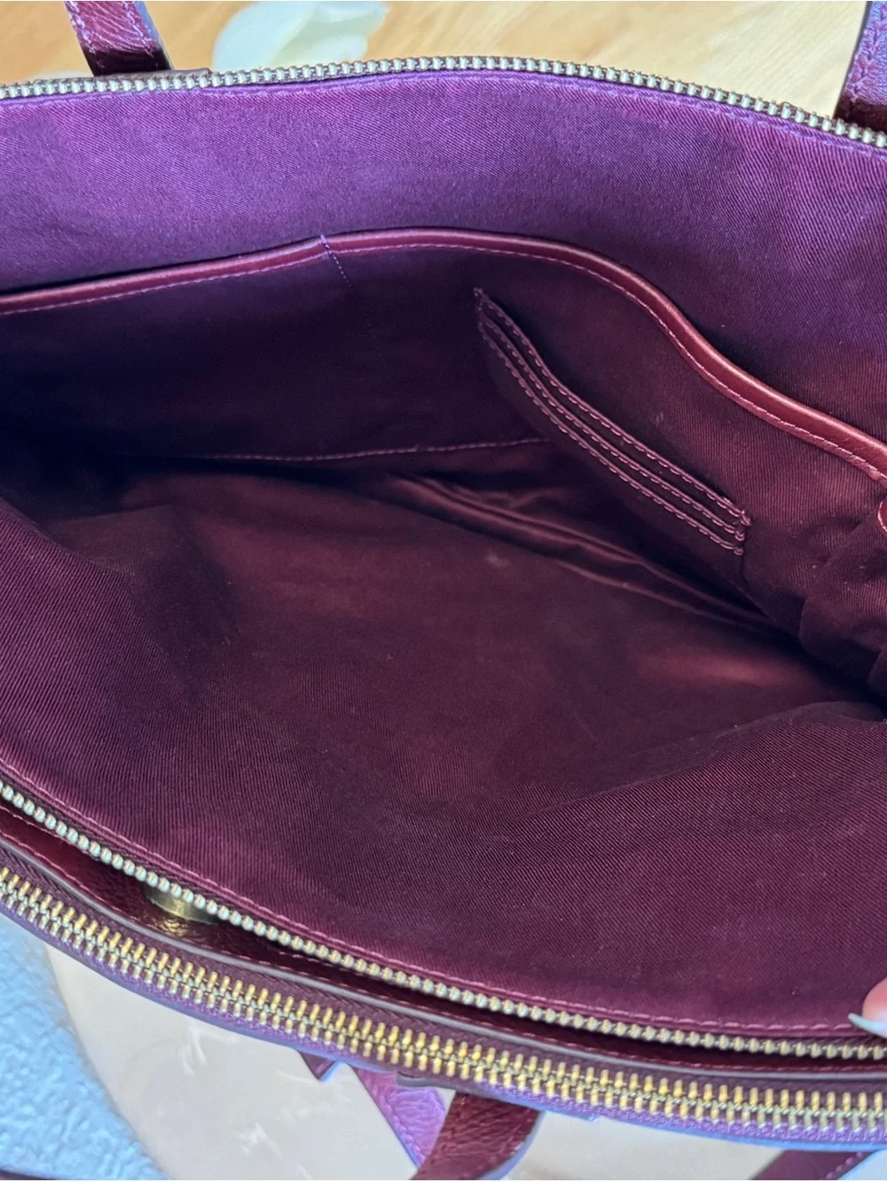 Women’s Structured Leather Fossil Briefcase in Burgundy