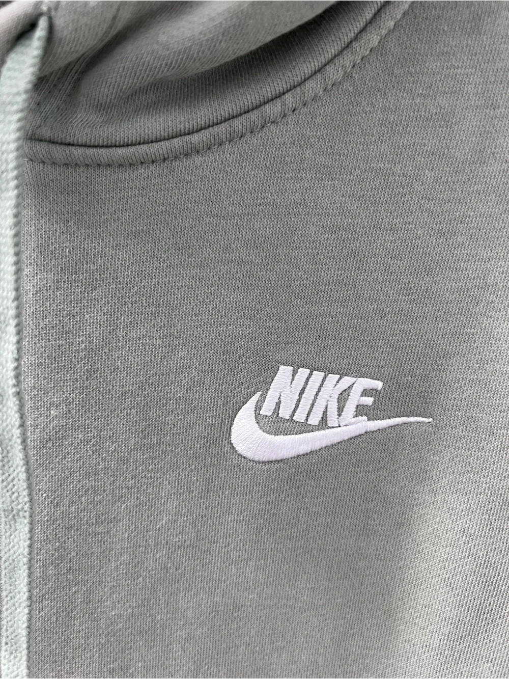 Nike classic pullover