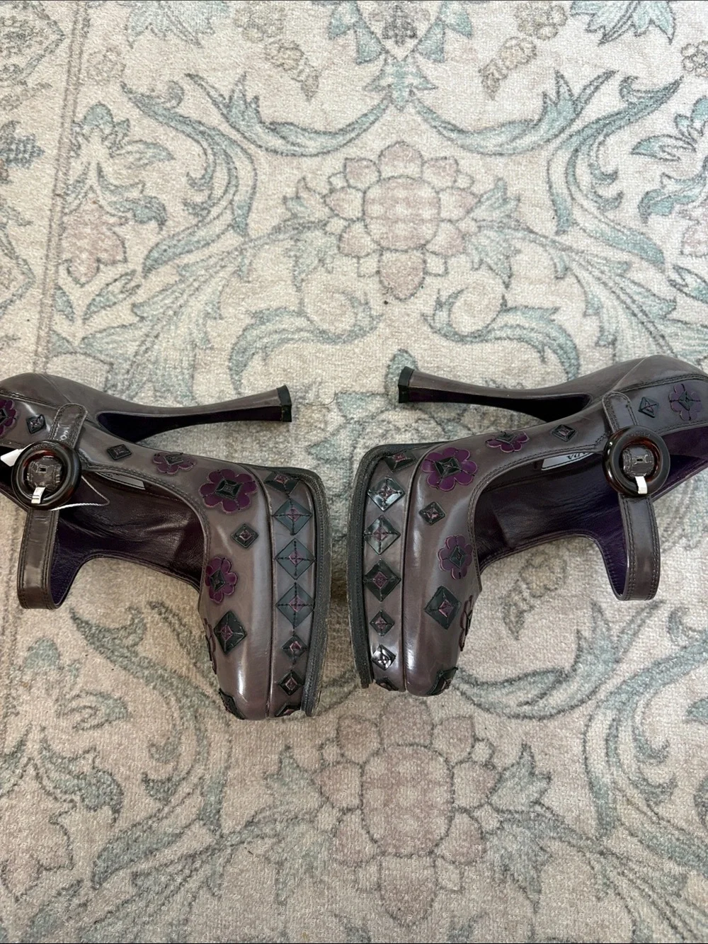 Prada light scuff
