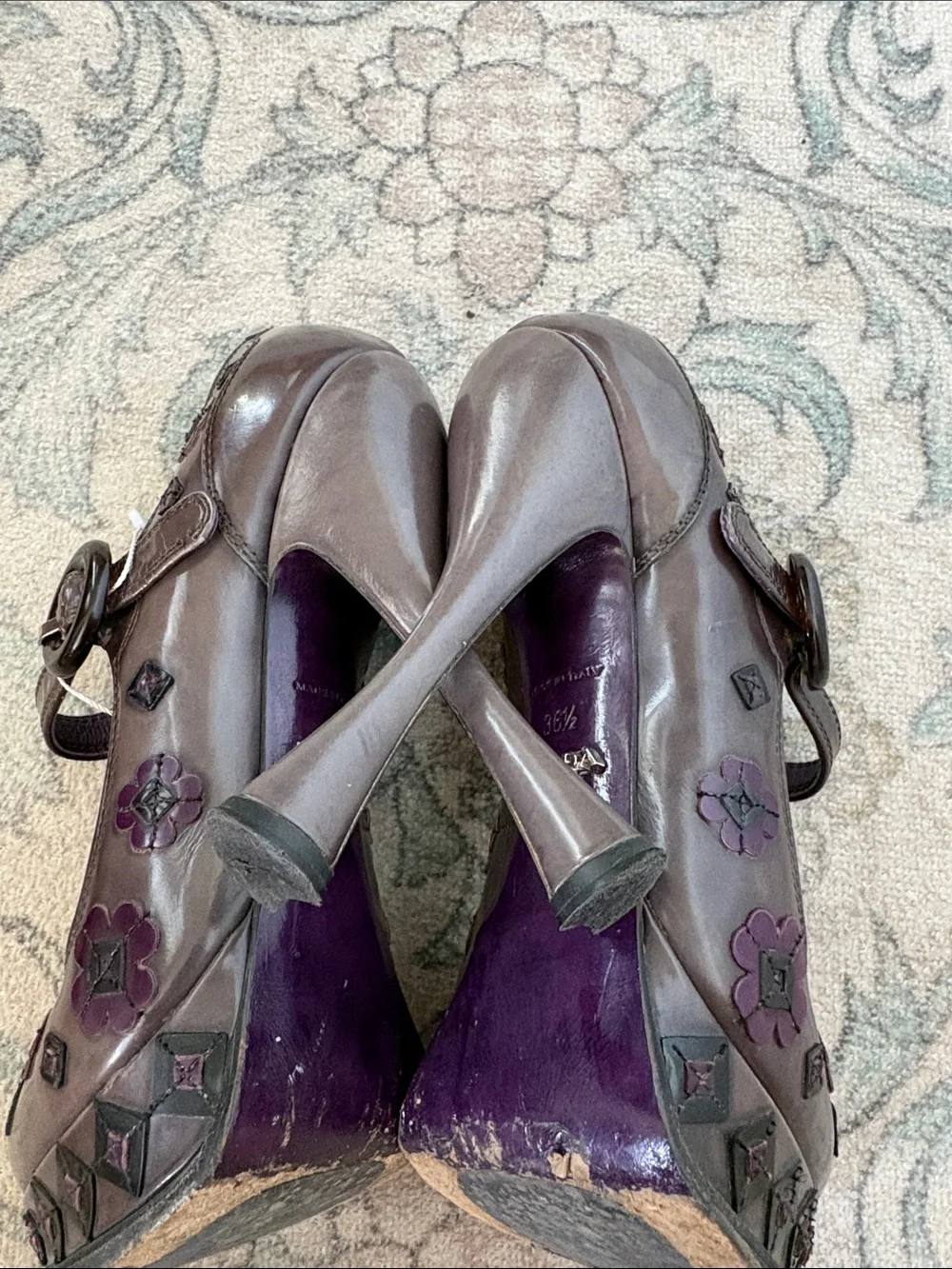 Prada light scuff