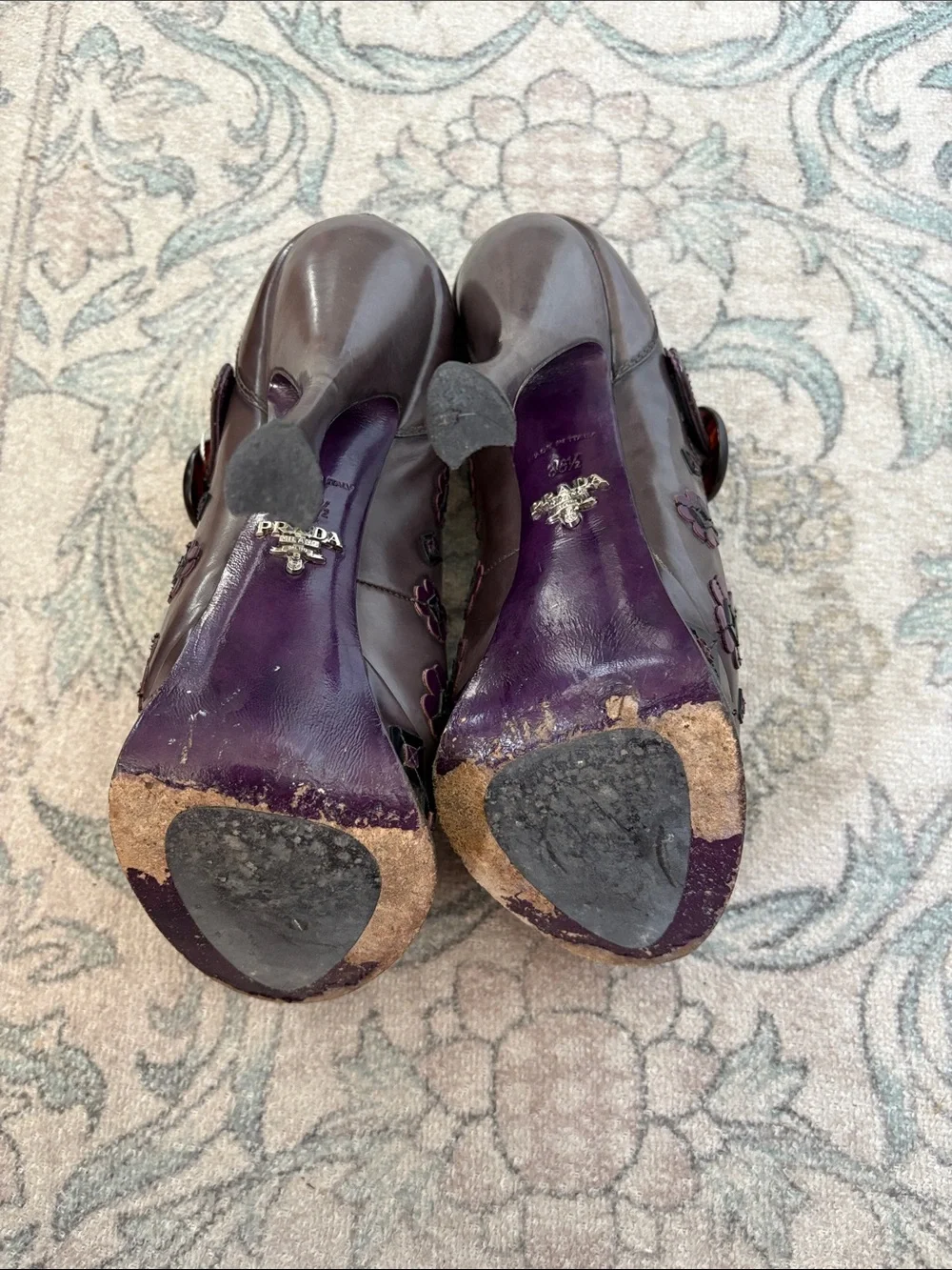 Prada light scuff