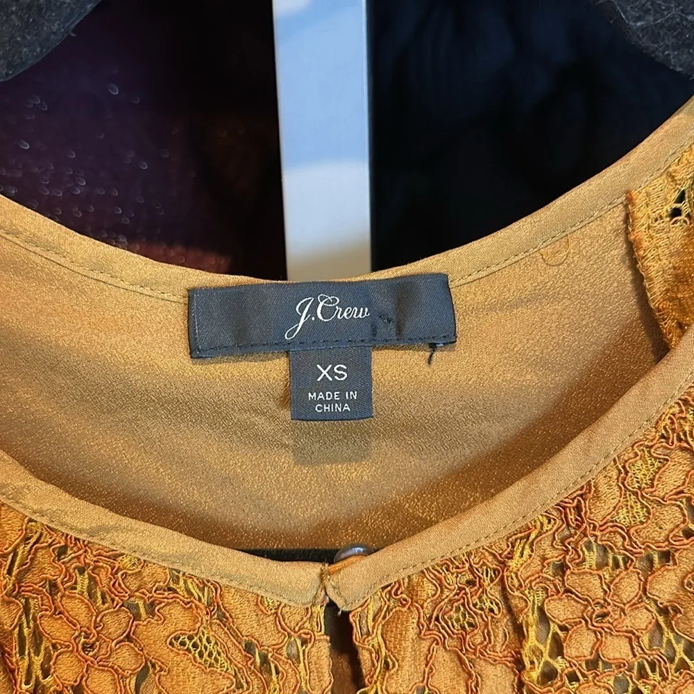 J. Crew front keyhole