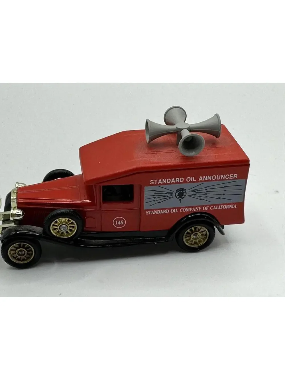 Lledo Diecast Cars Days Gone Series Standard Oil Company Announcer Car