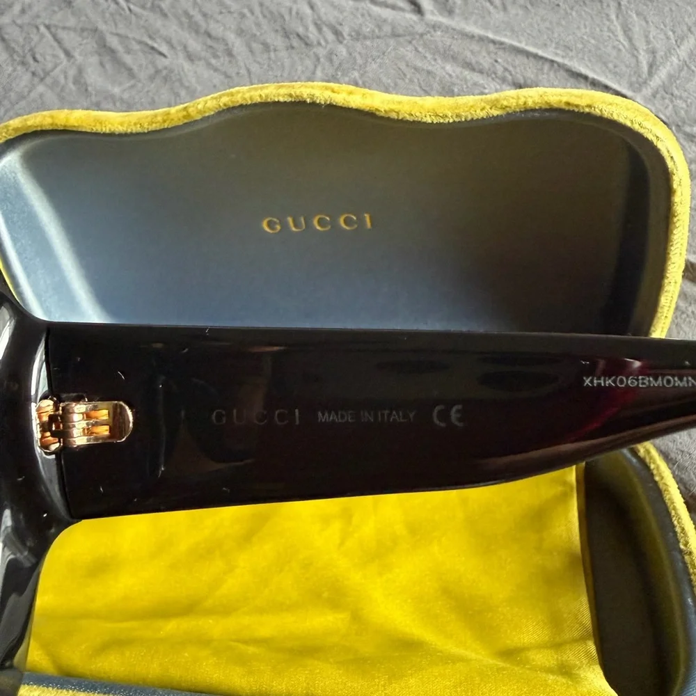 Gucci oversized square