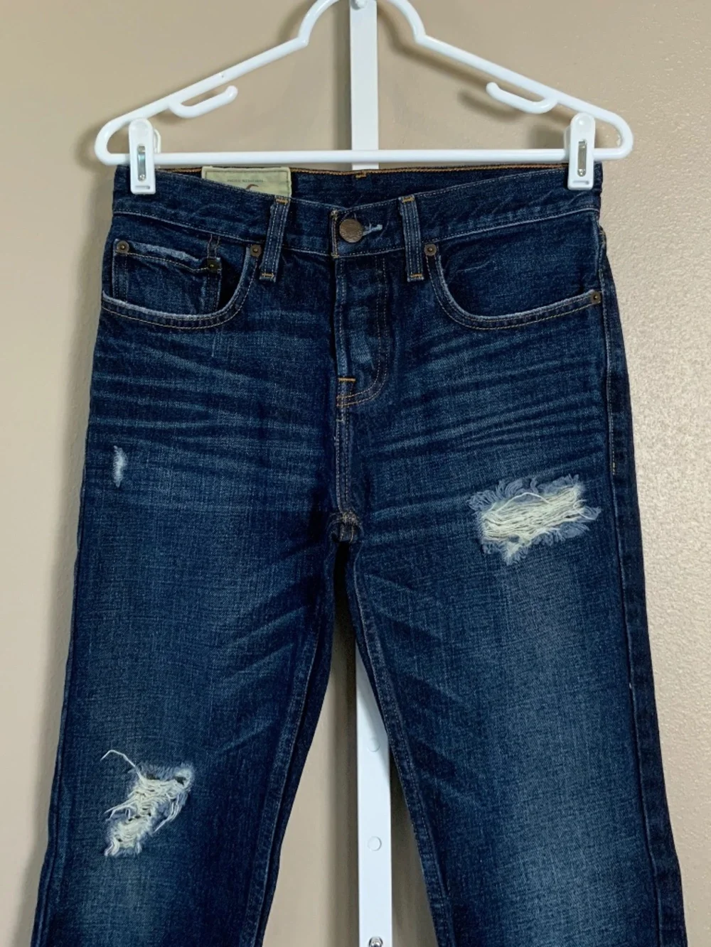 Hollister 🧵 14