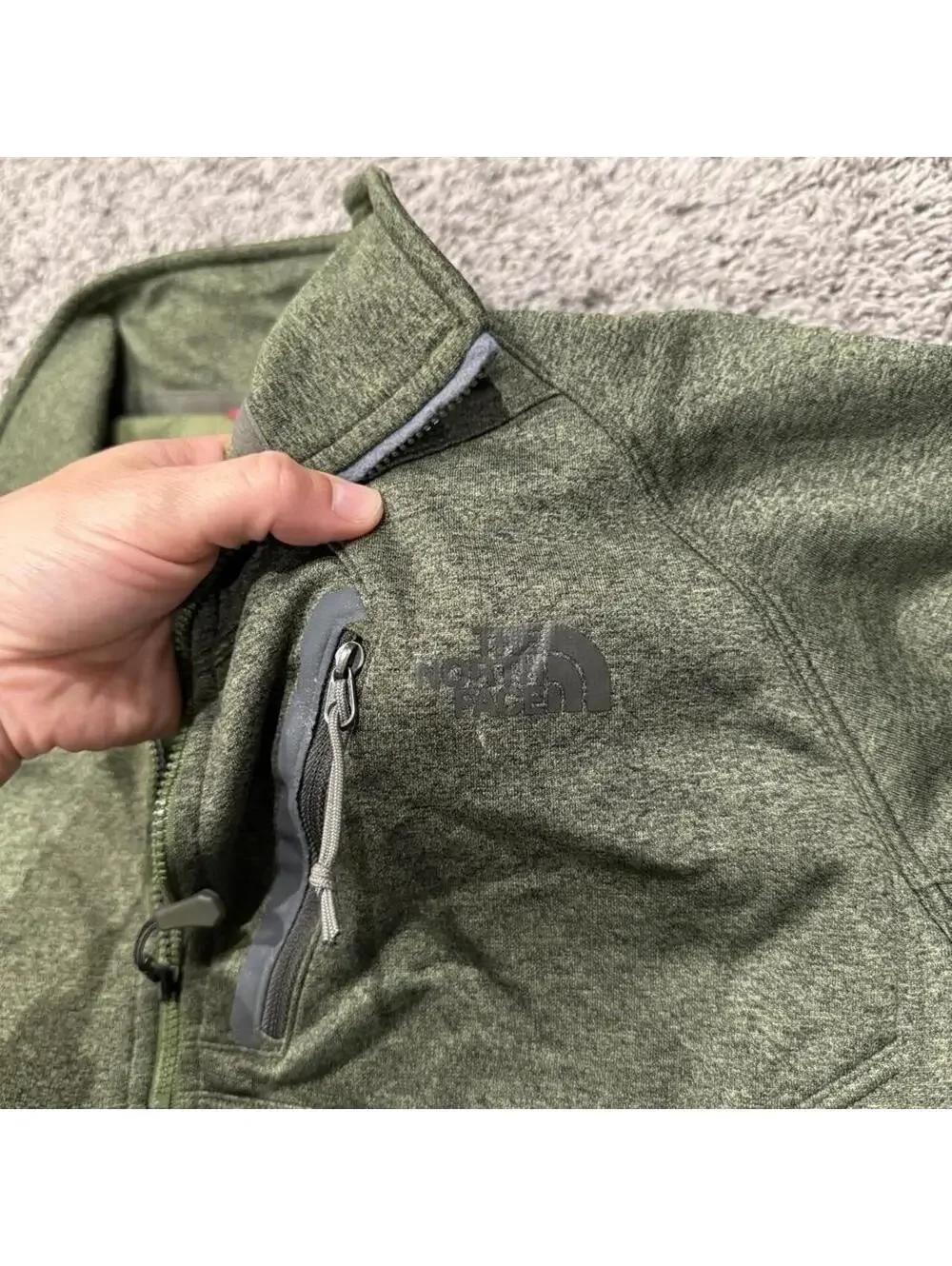 The North Face Men's Olive Green Quarter Zip Pullover Fleece Jacket S/P