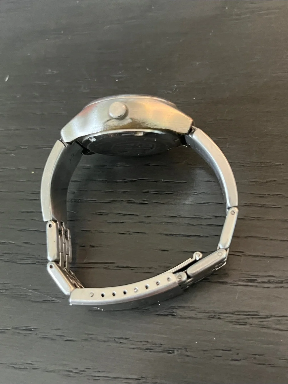 Fossil classic analog