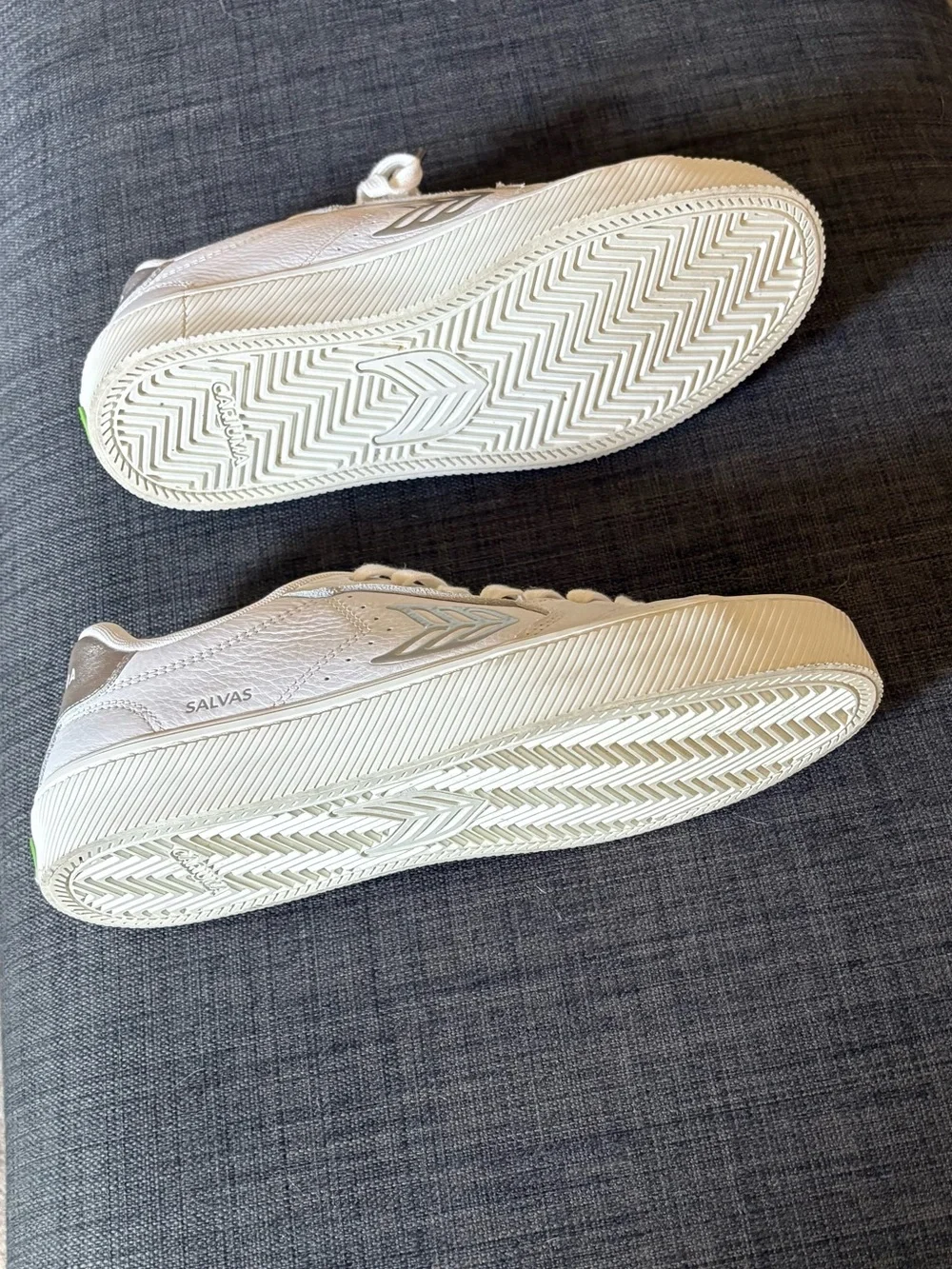 Salvas White Low-Top Sneakers