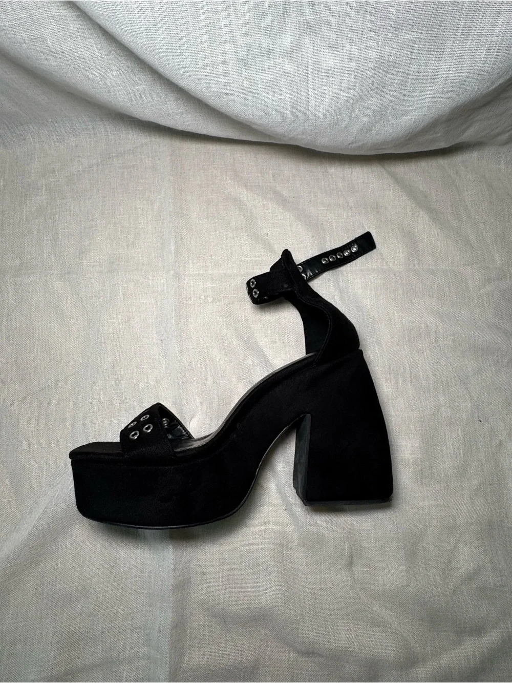 N/A elegant black