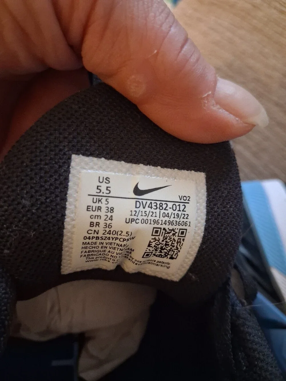 Nike Black and Light Blue Training Sneakers