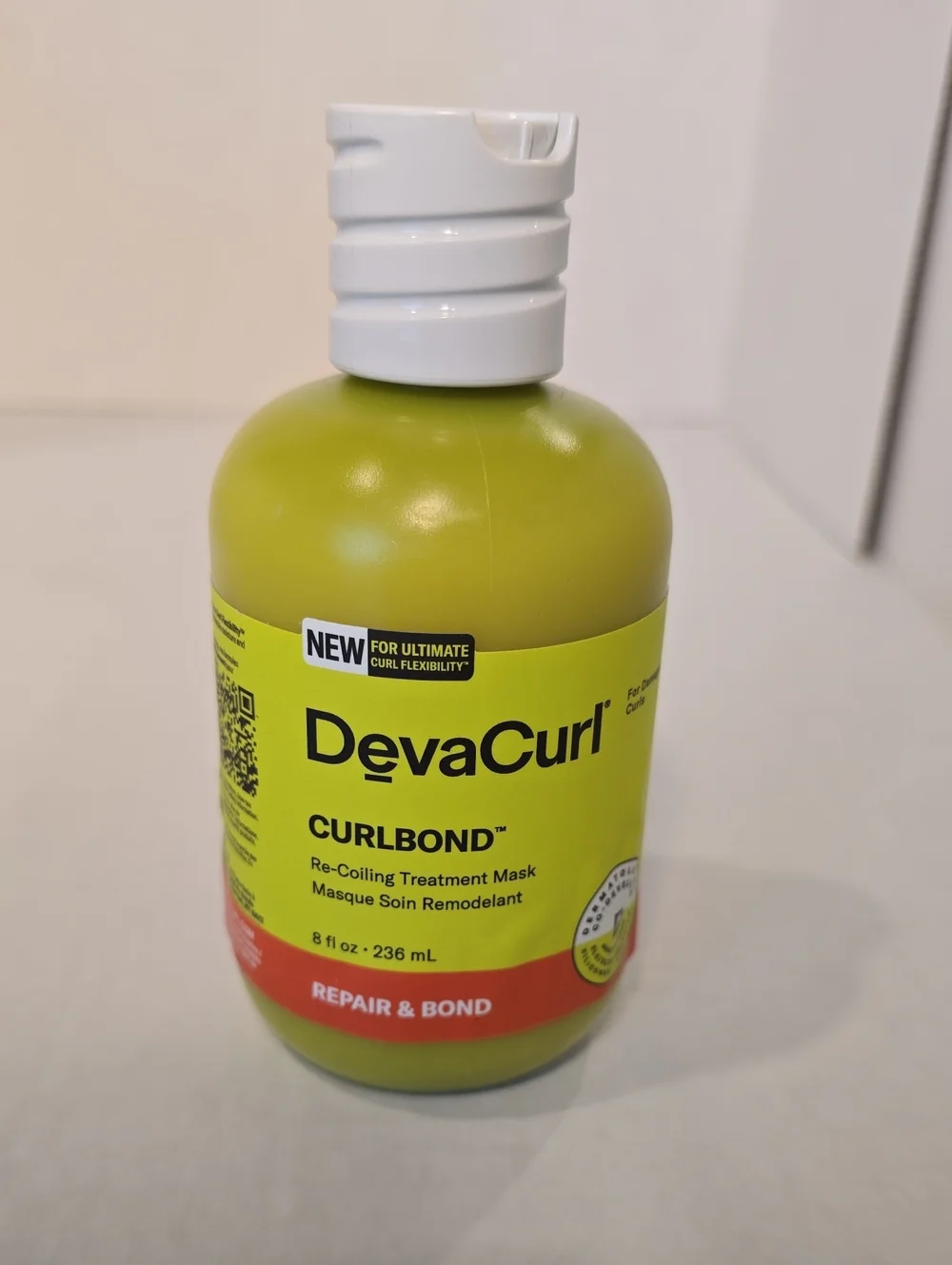 8 FL Oz DevaCurl Curbond Re-Coiling Treatment Mask - Lime Green