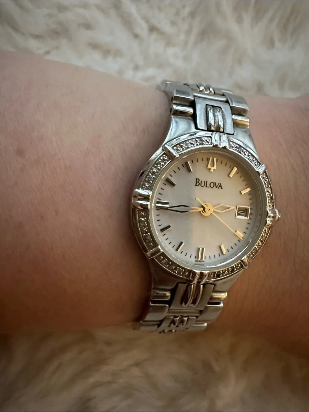 Bulova slim women
