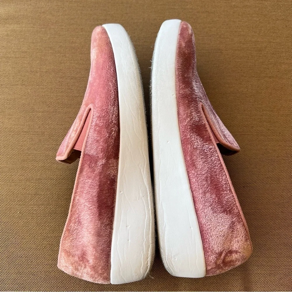 Fitflop velour pink