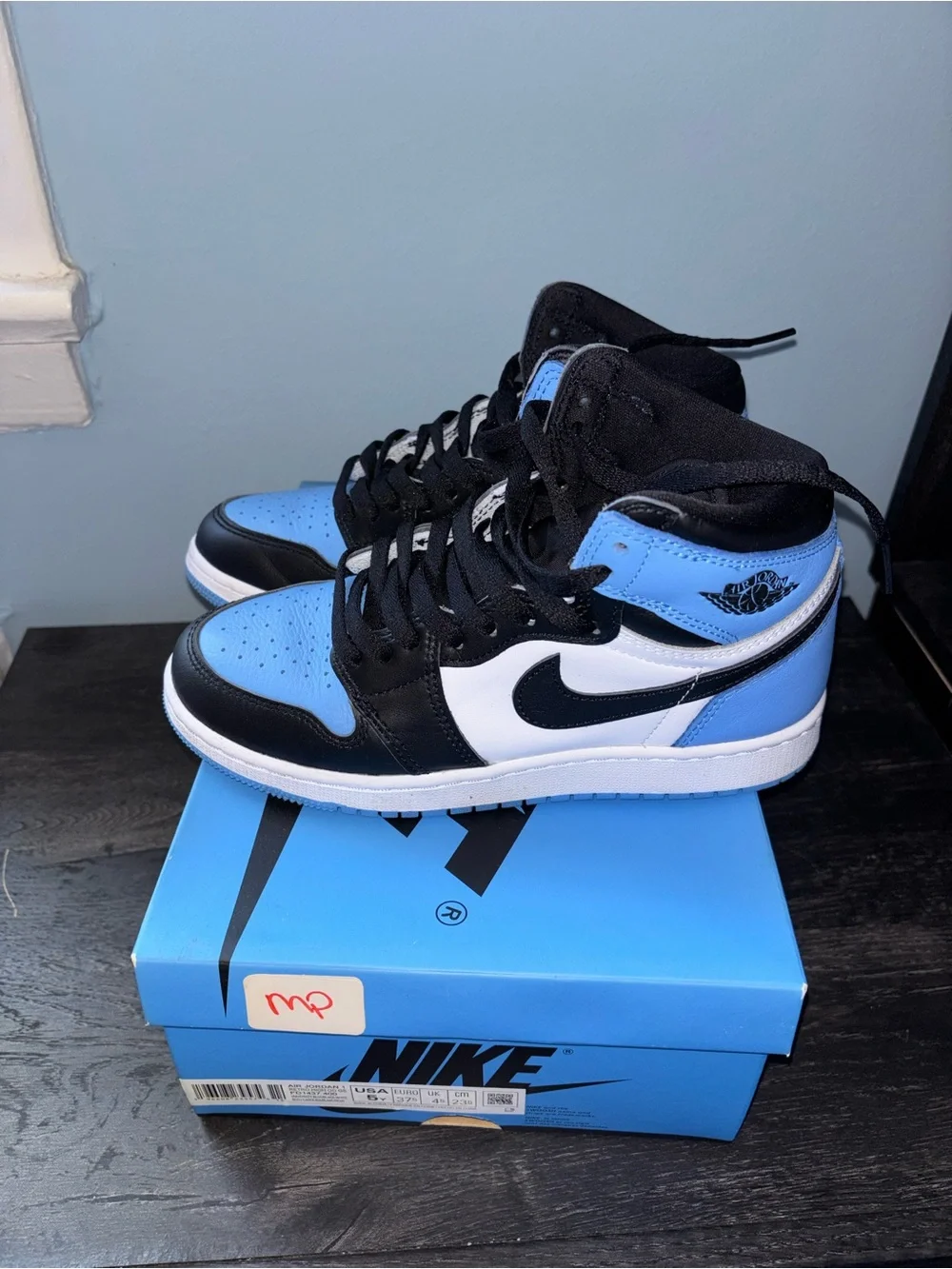 Nike lightly worn