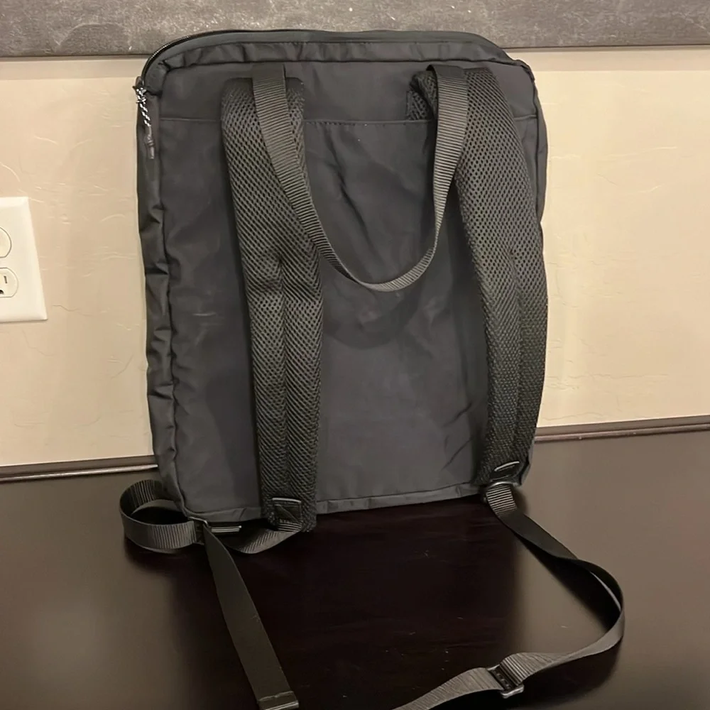 Fabletics The Commuter BackPack black, zippered pockets, adjust. straps, NWT