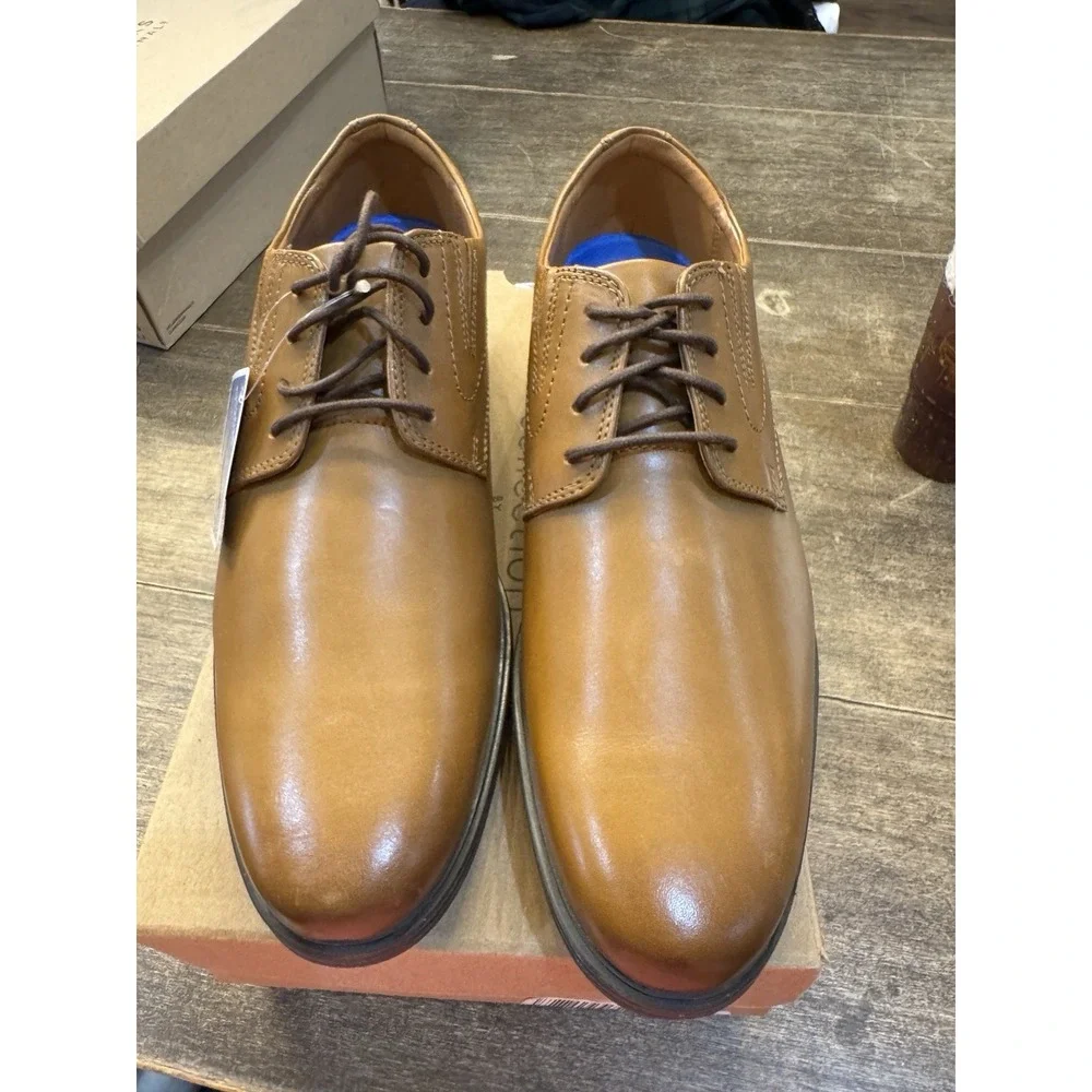 Clarks wingtip plain brown