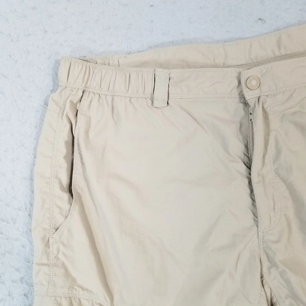 The North Face cargo hiking shorts men's XL extra large nylon comfort waist