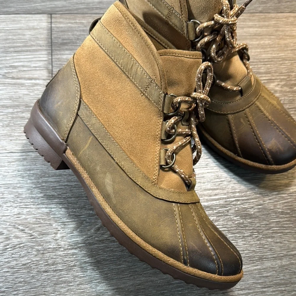 UGG stylish durable