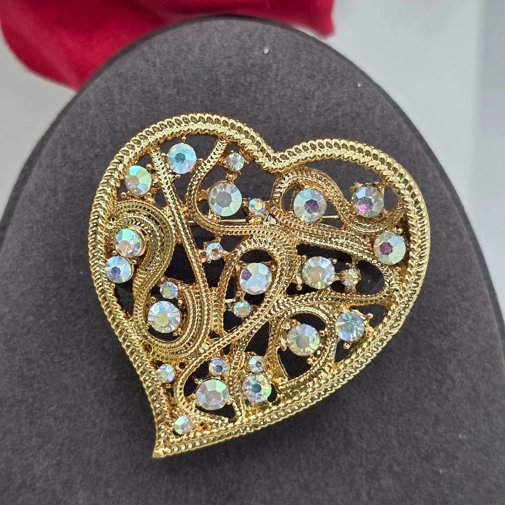 Vintage Gold Tone Heart Shape Brooch Pin White Crystal 1.5