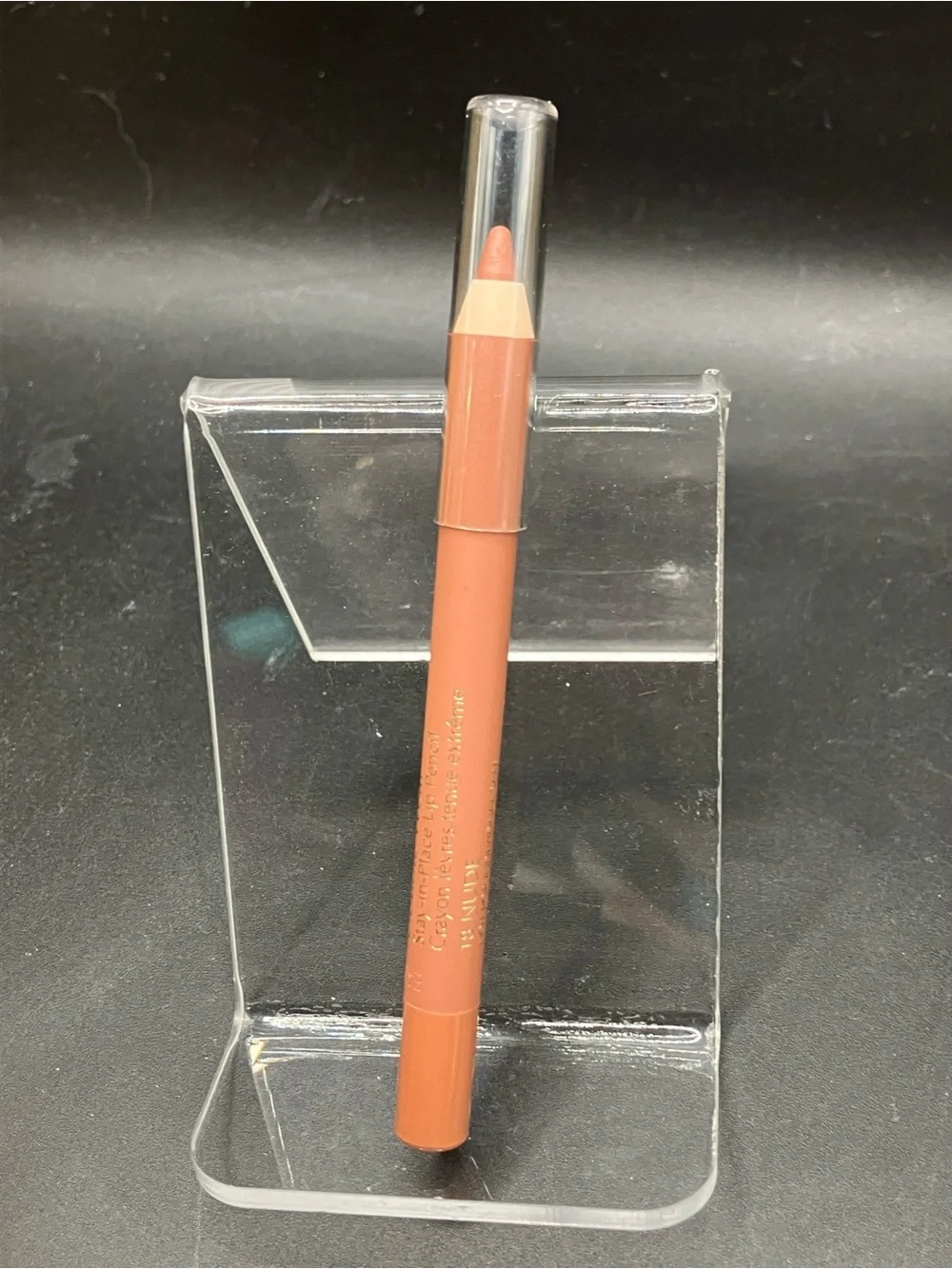 Estee Lauder nude lip