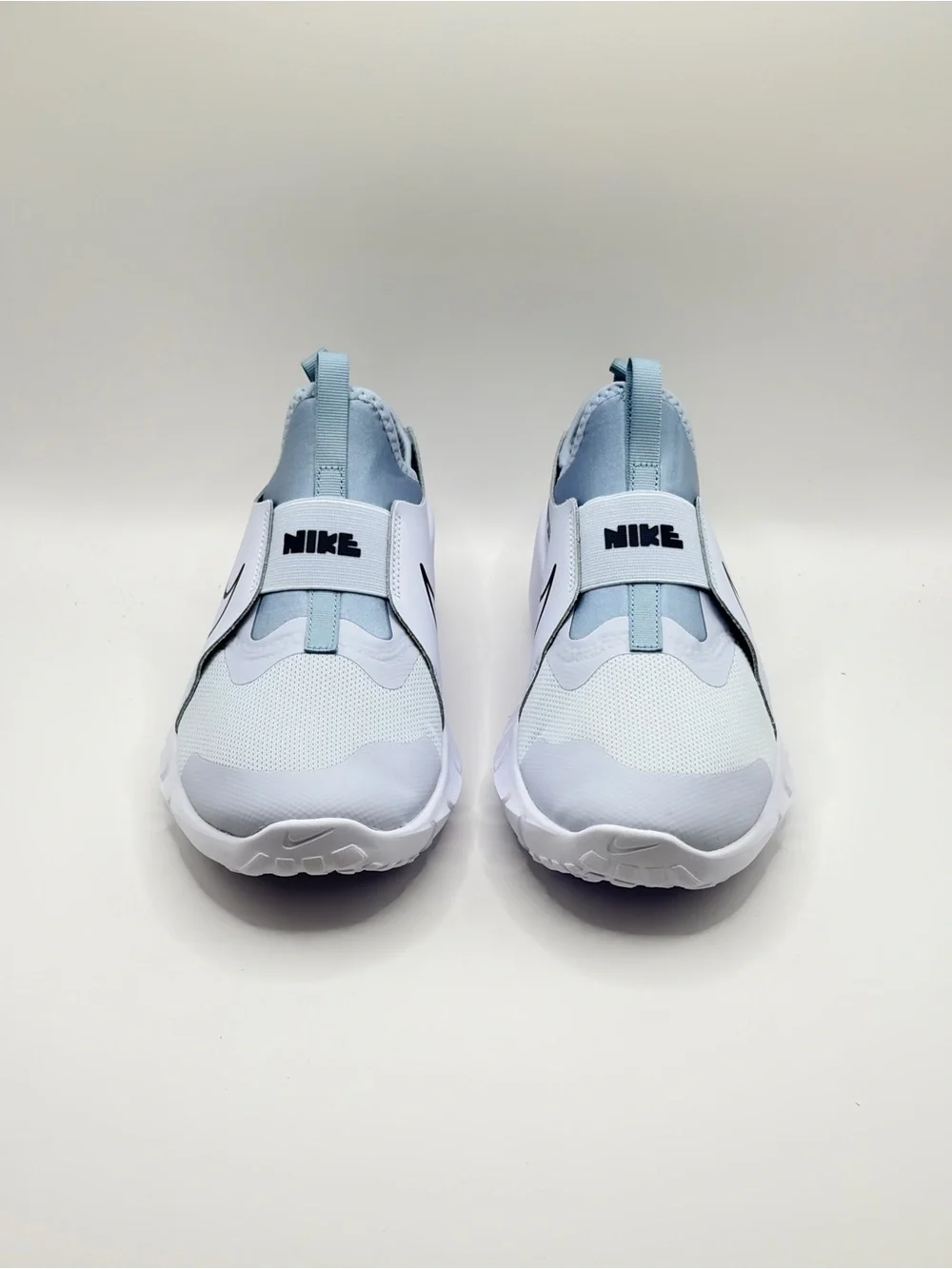 Nike easy slip