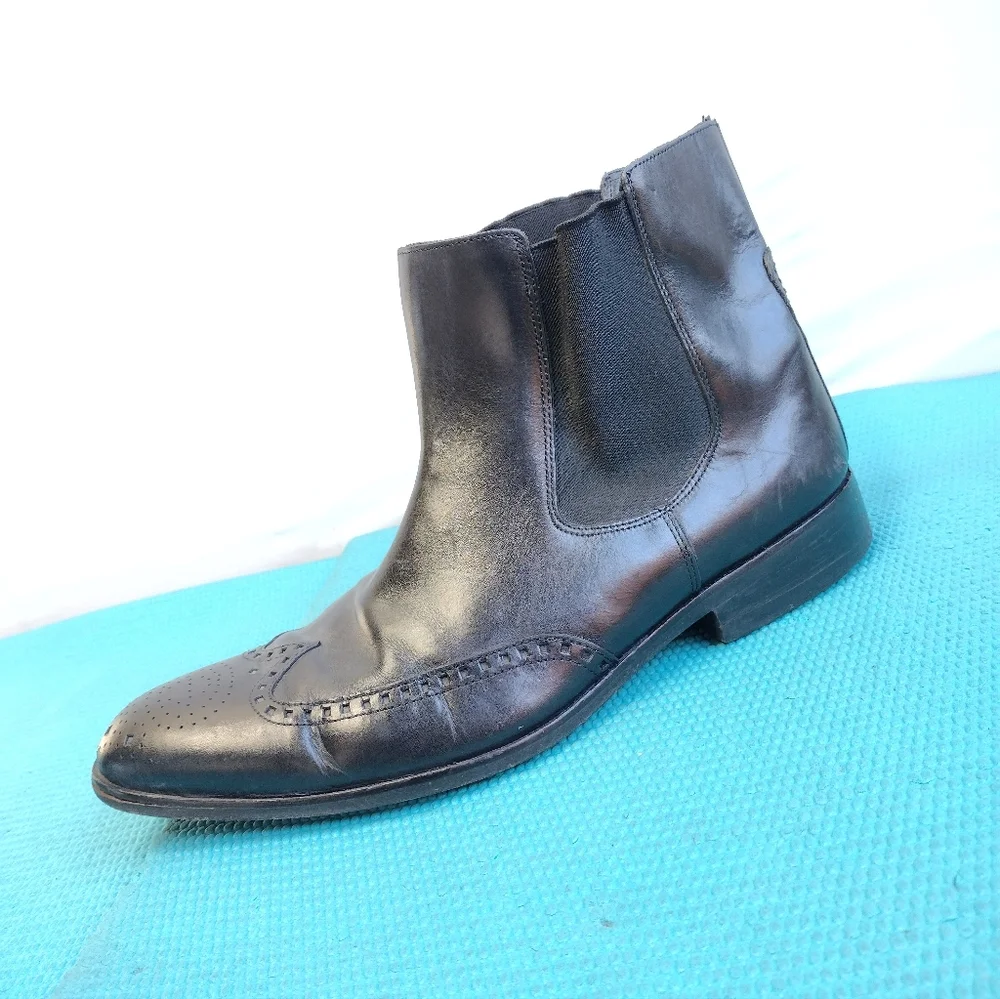 Banana Republic black boots leather