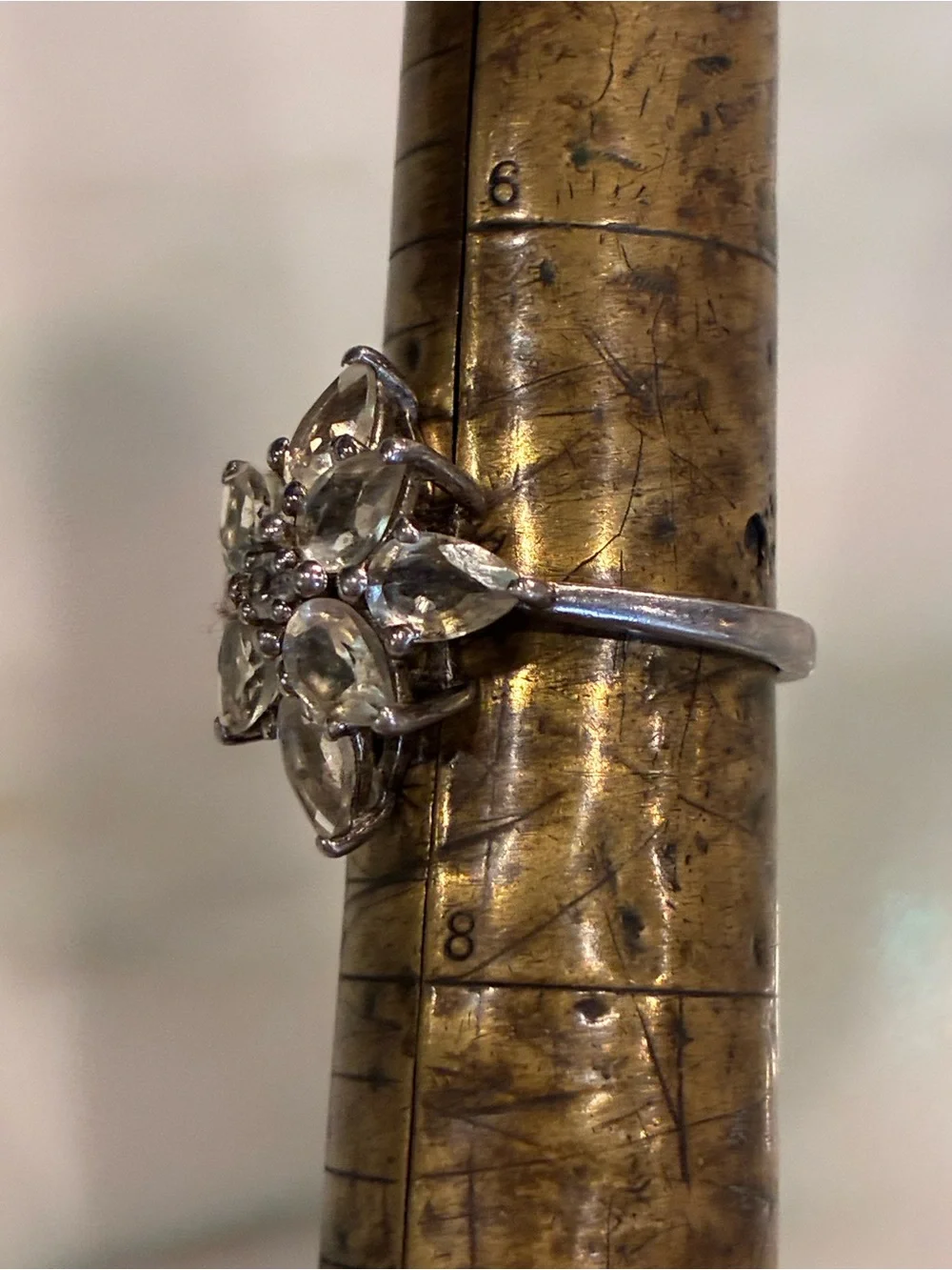 925 Sterling Silver Cluster Ring Size 7  - Women