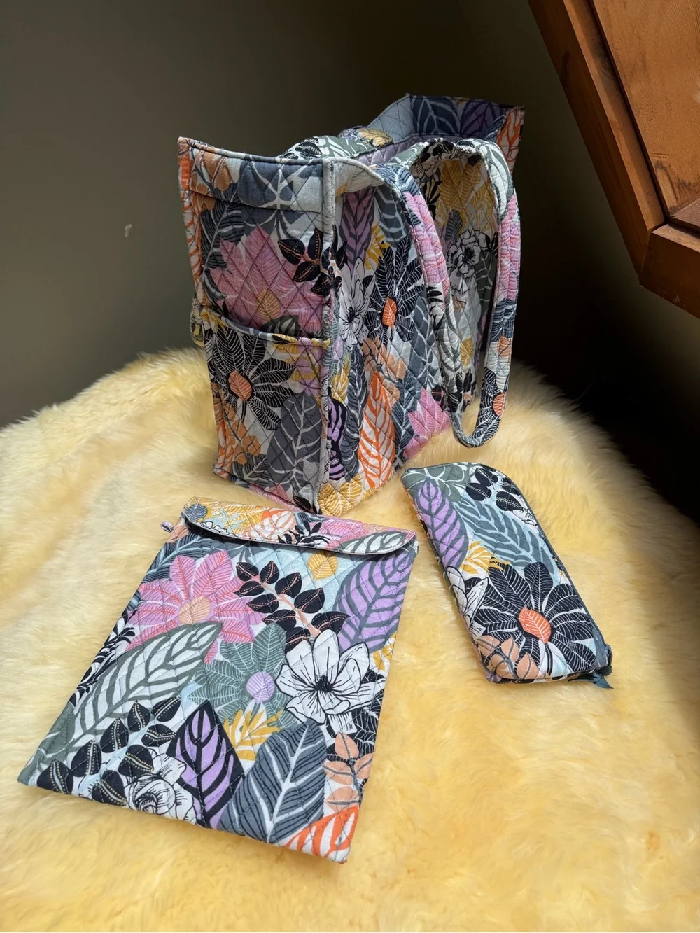 Vera Bradley everyday tote