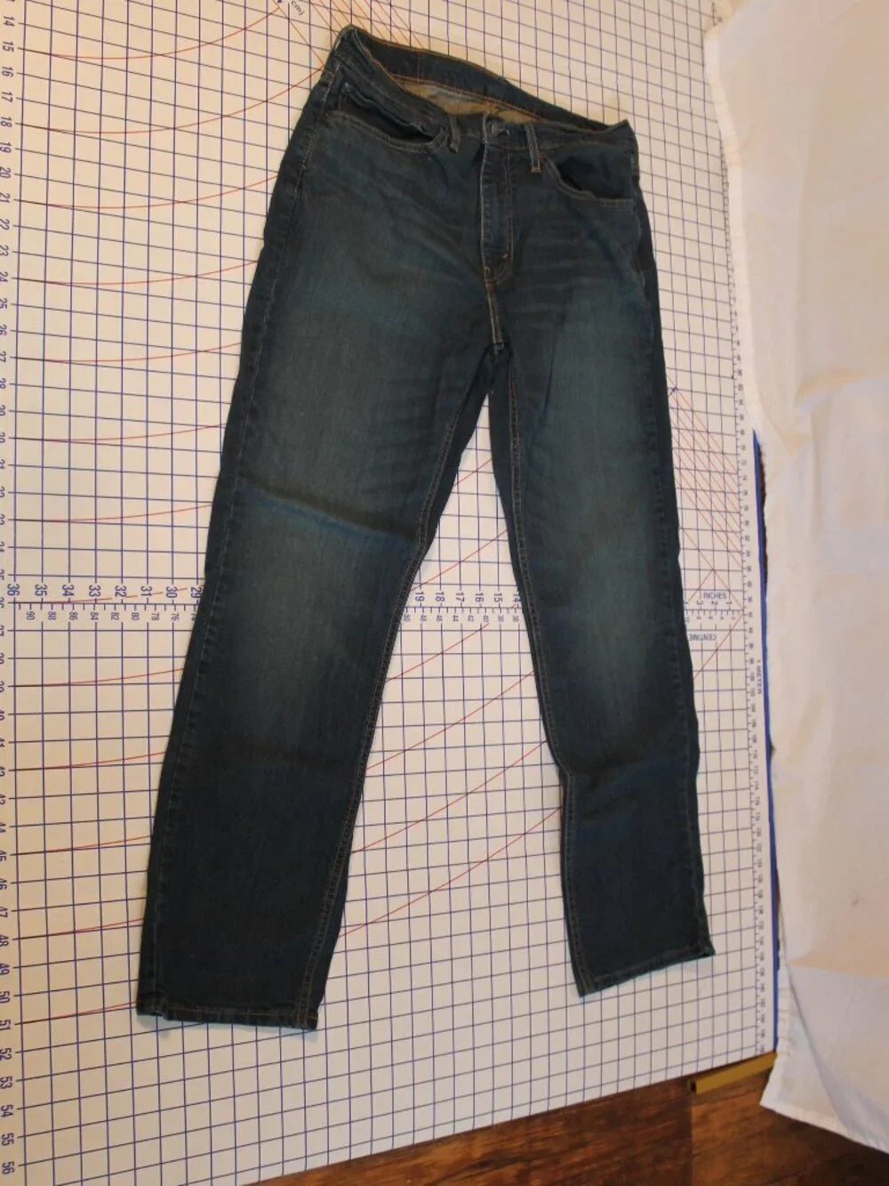 Levi's 541 Athletic Taper Men's Jeans 34/32