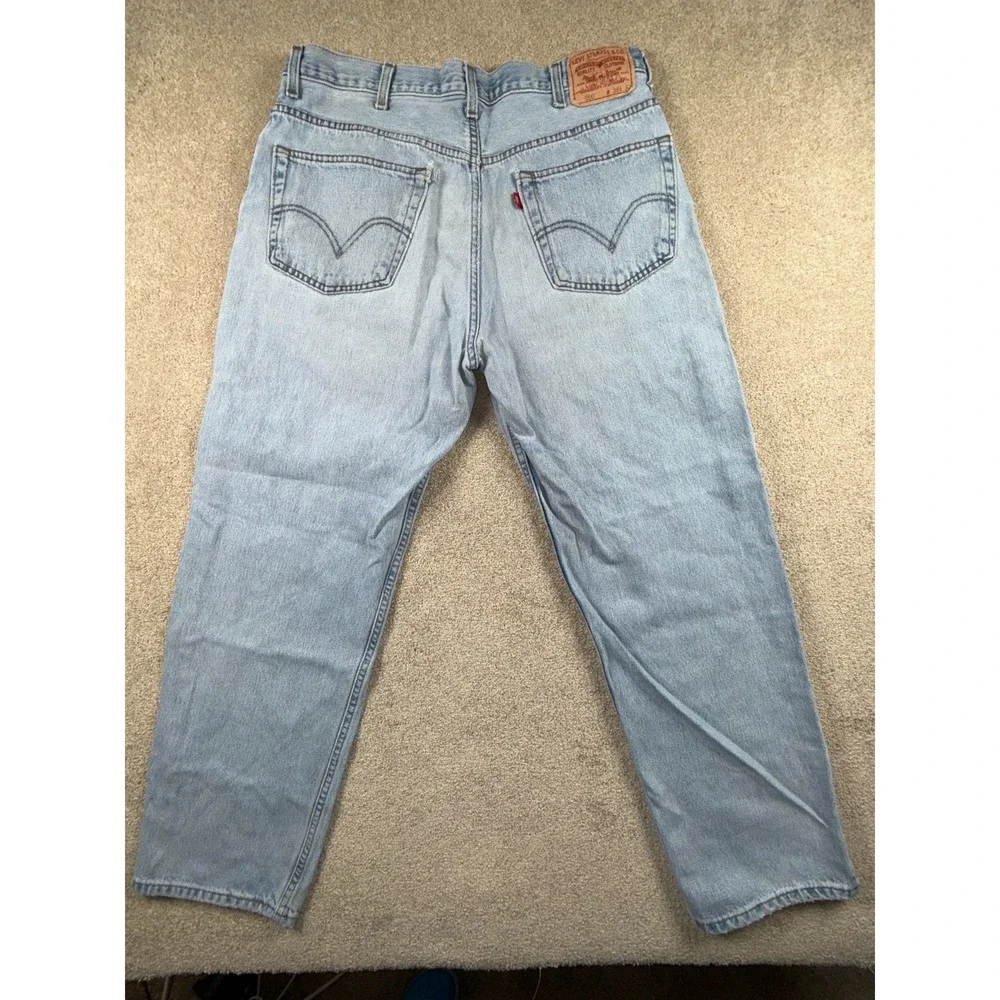 Levis levi 550