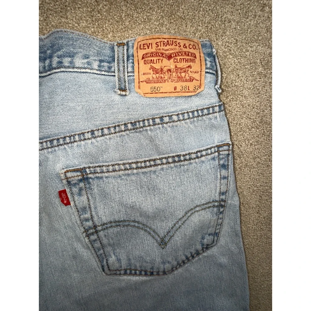 Levis levi 550