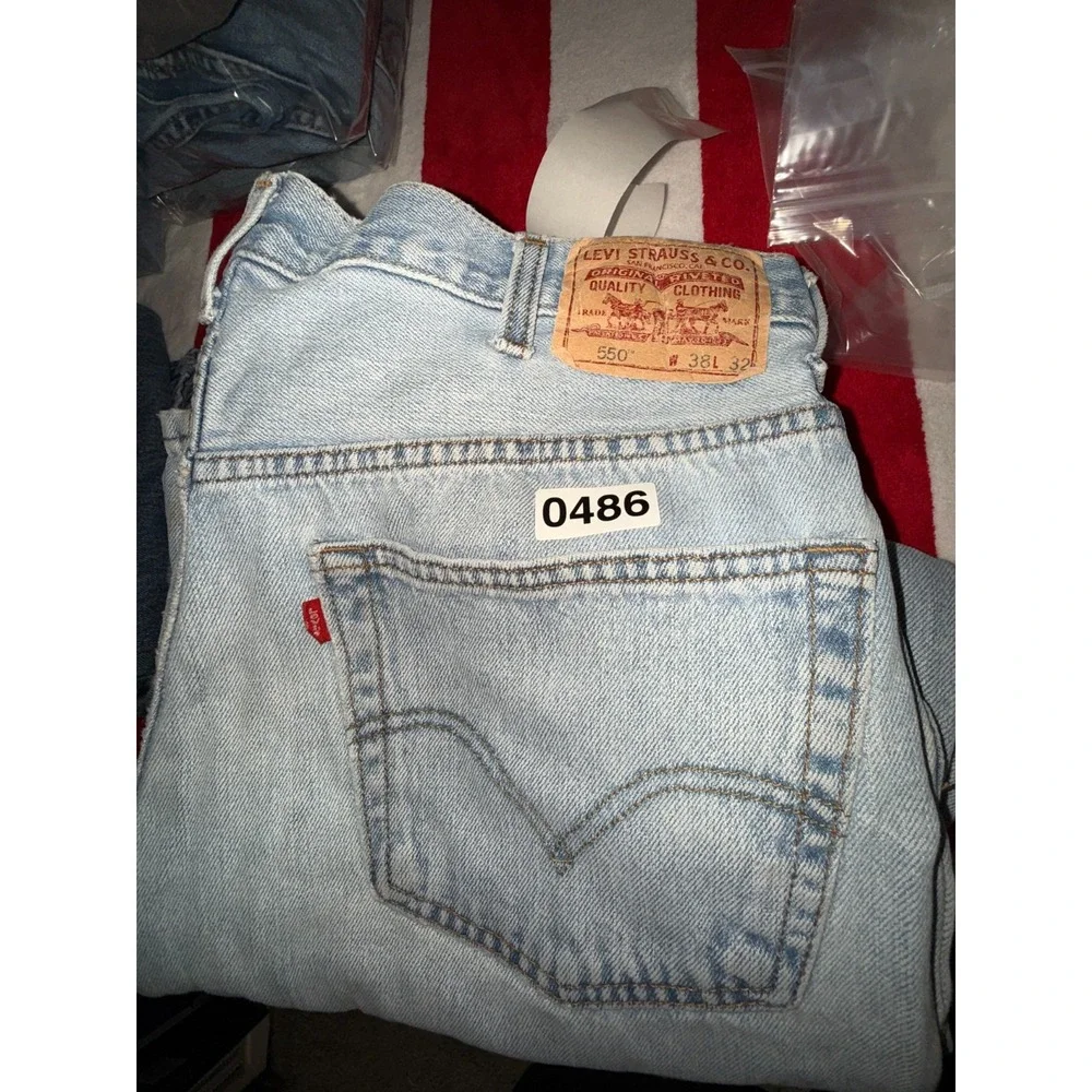 Levis levi 550