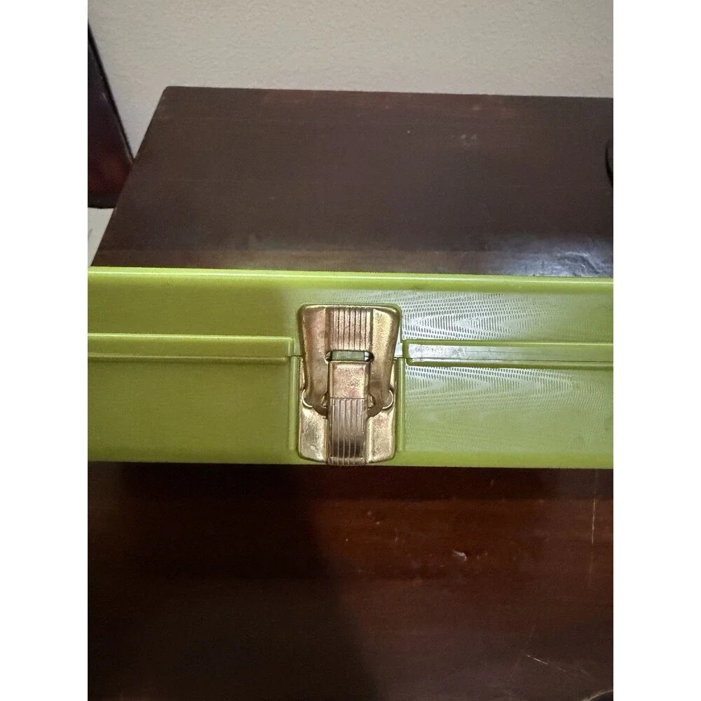 Vintage Wilson Wil-Hold Thread Box Avocado Green Sewing Organizer Caddy Storage