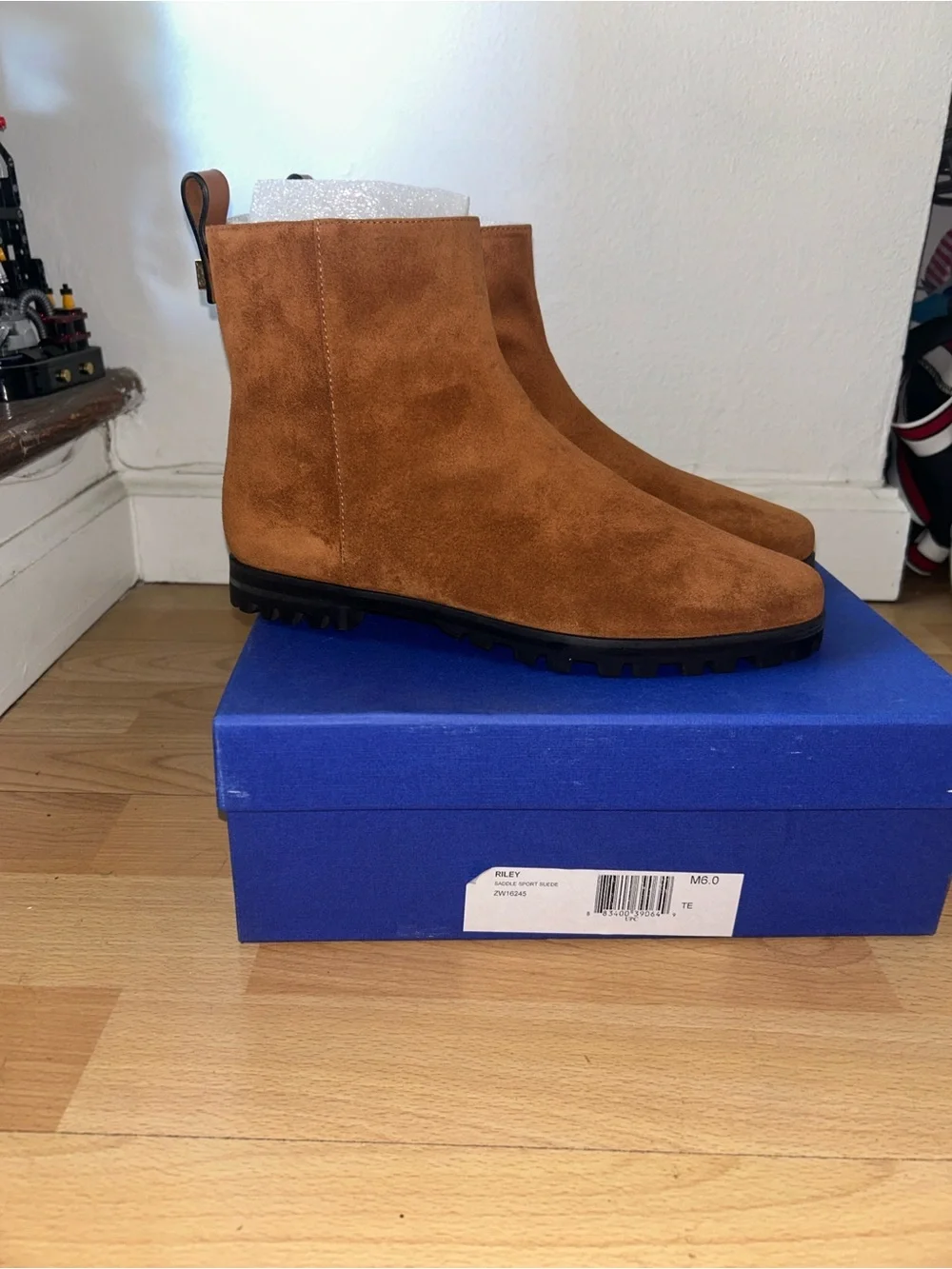 Stuart Weitzman stuart weitzman