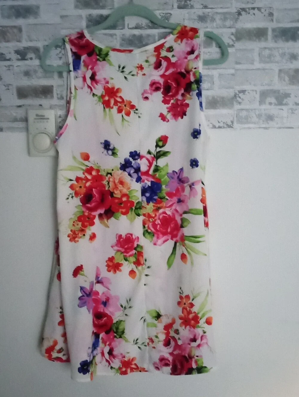 42 Pops lightweight sleeveless