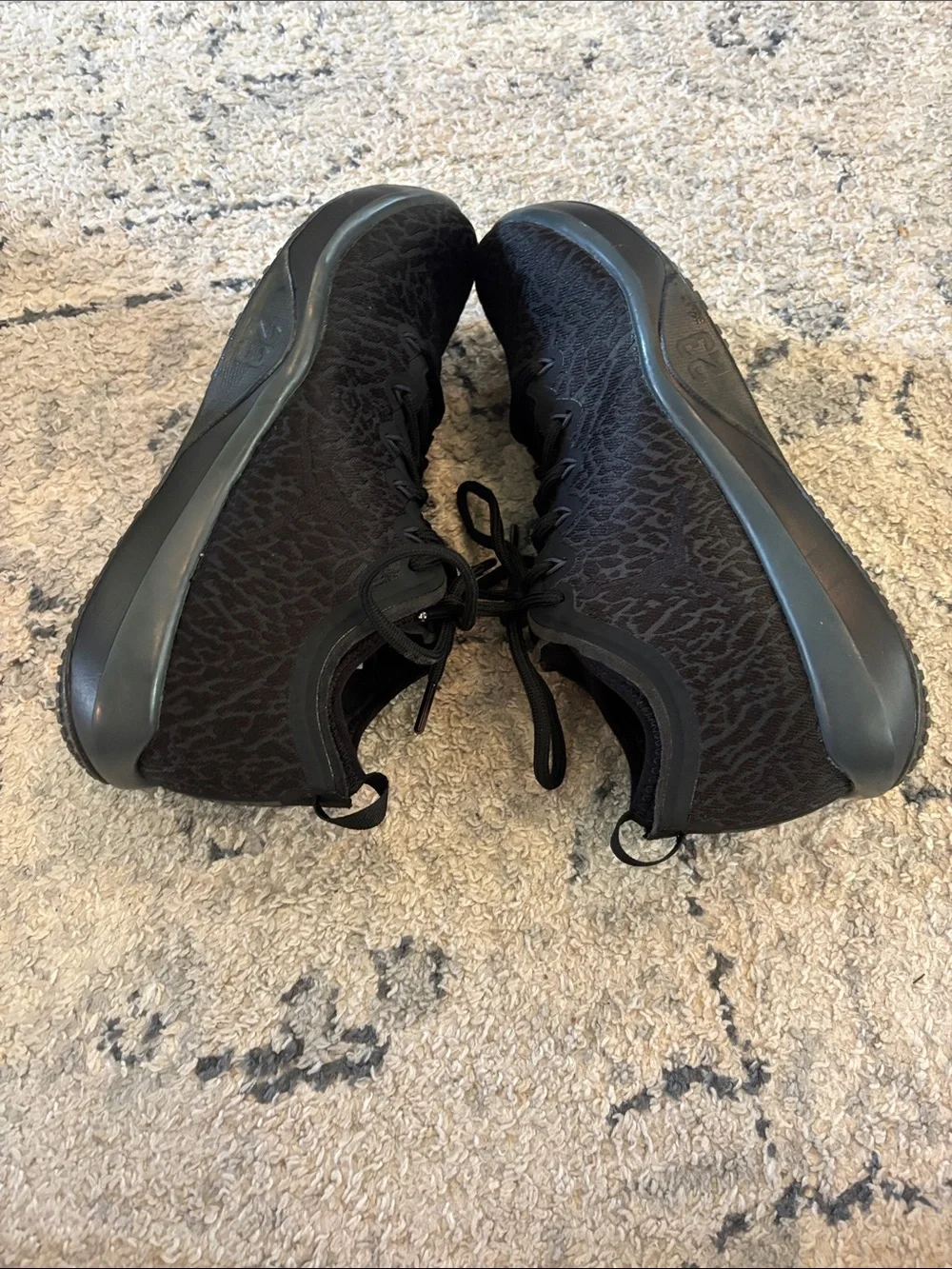 N/A versatile black