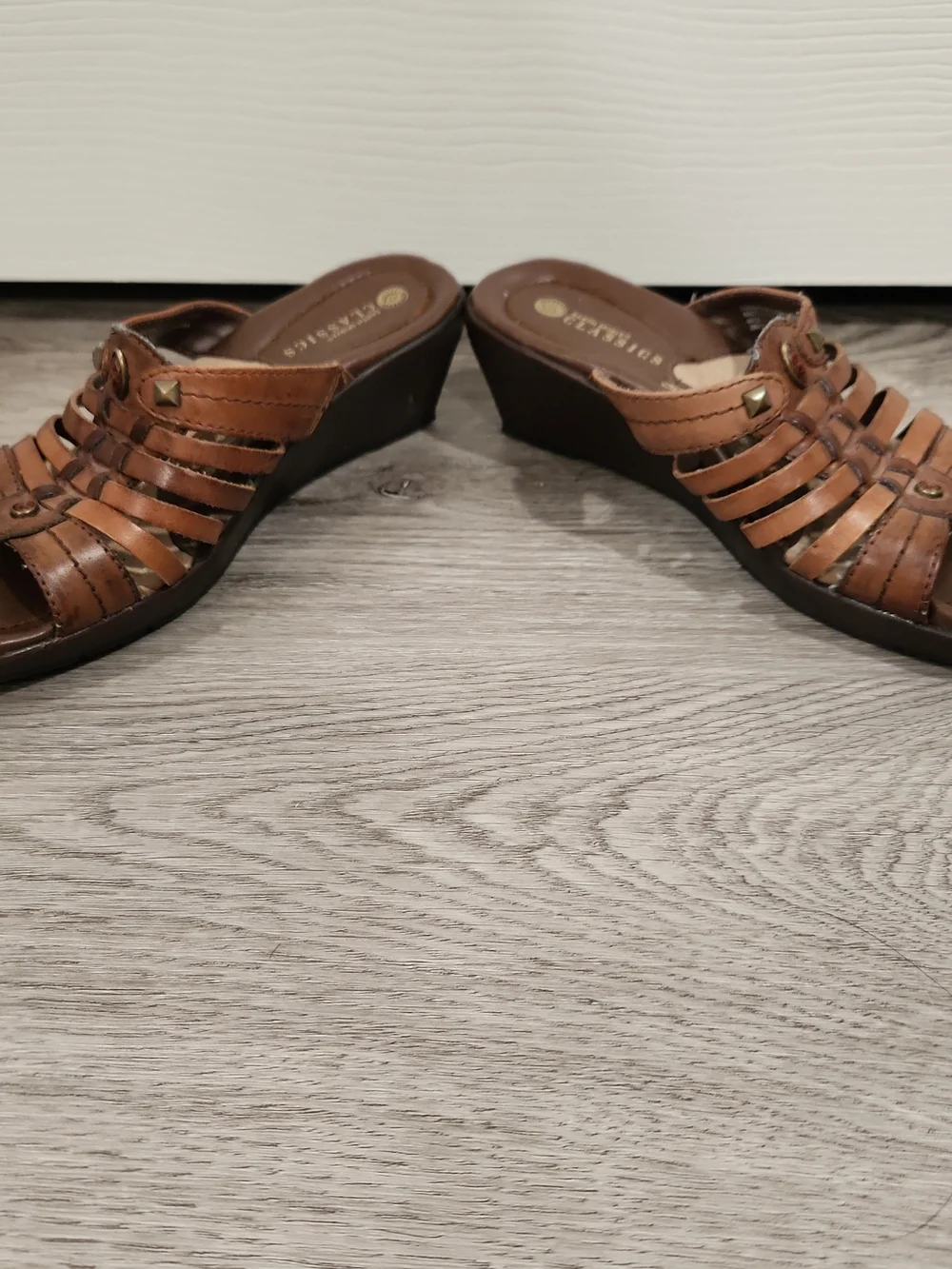 Earth Spirit Classics Ginny Brown Leather Strappy Wedge Slide Sandals Womens 5.5