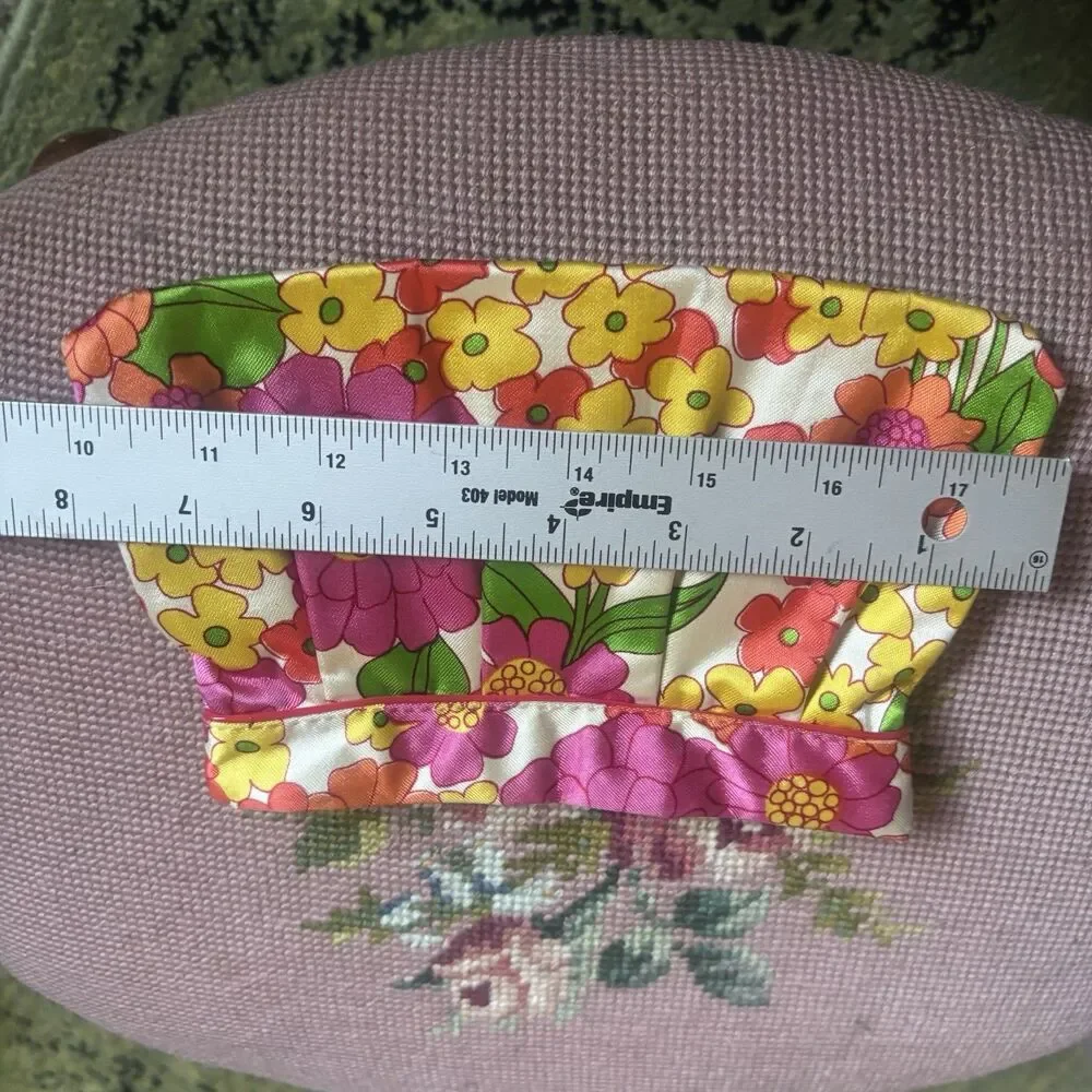 Vintage 60s flower