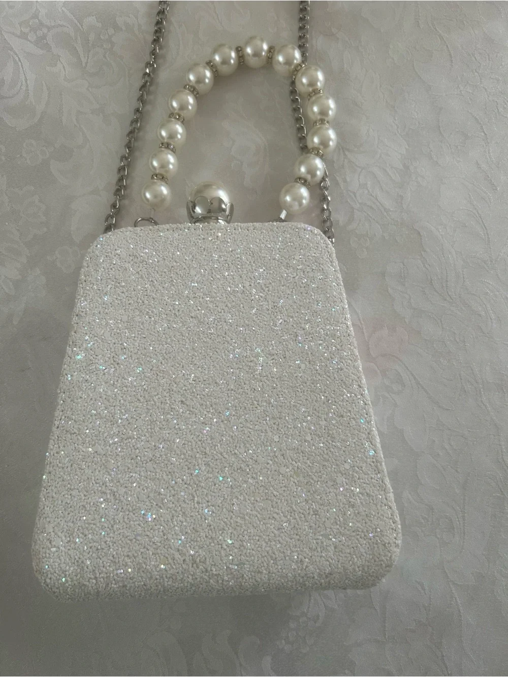 Nina elegant clutch