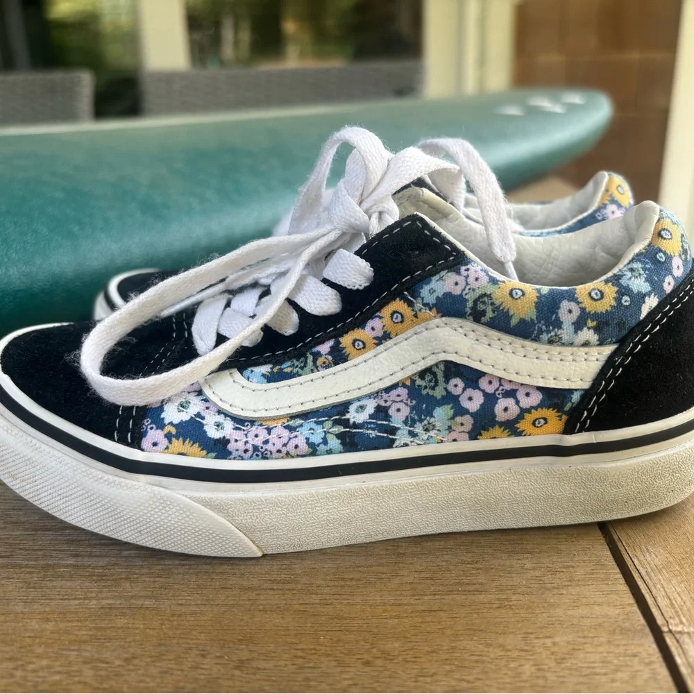 Vans Kids Floral Low-Top Sneakers - Black, White & Blue Floral
