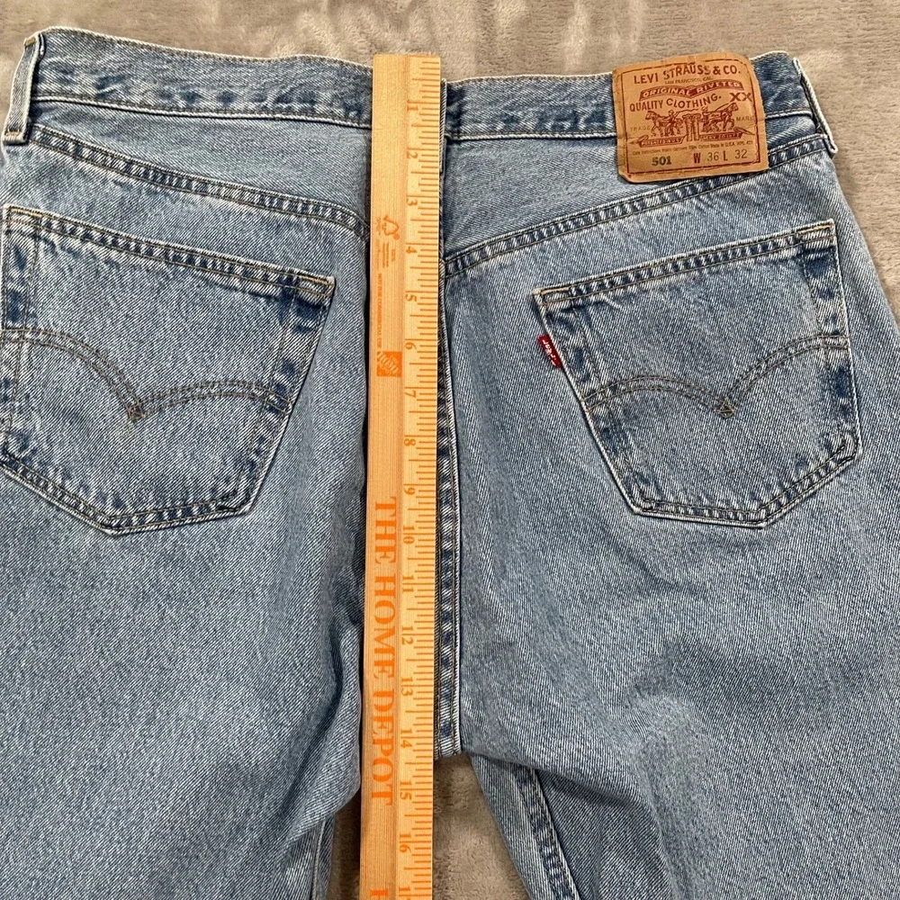Vintage Levis 501 Jeans Mens 36x32 Blue Button Fly Made in USA Denim Light Wash