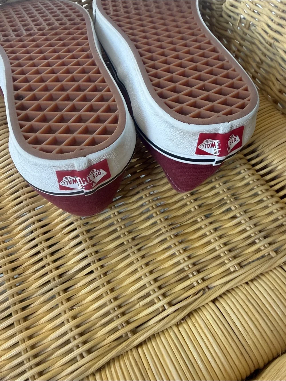 Vans slip maroon