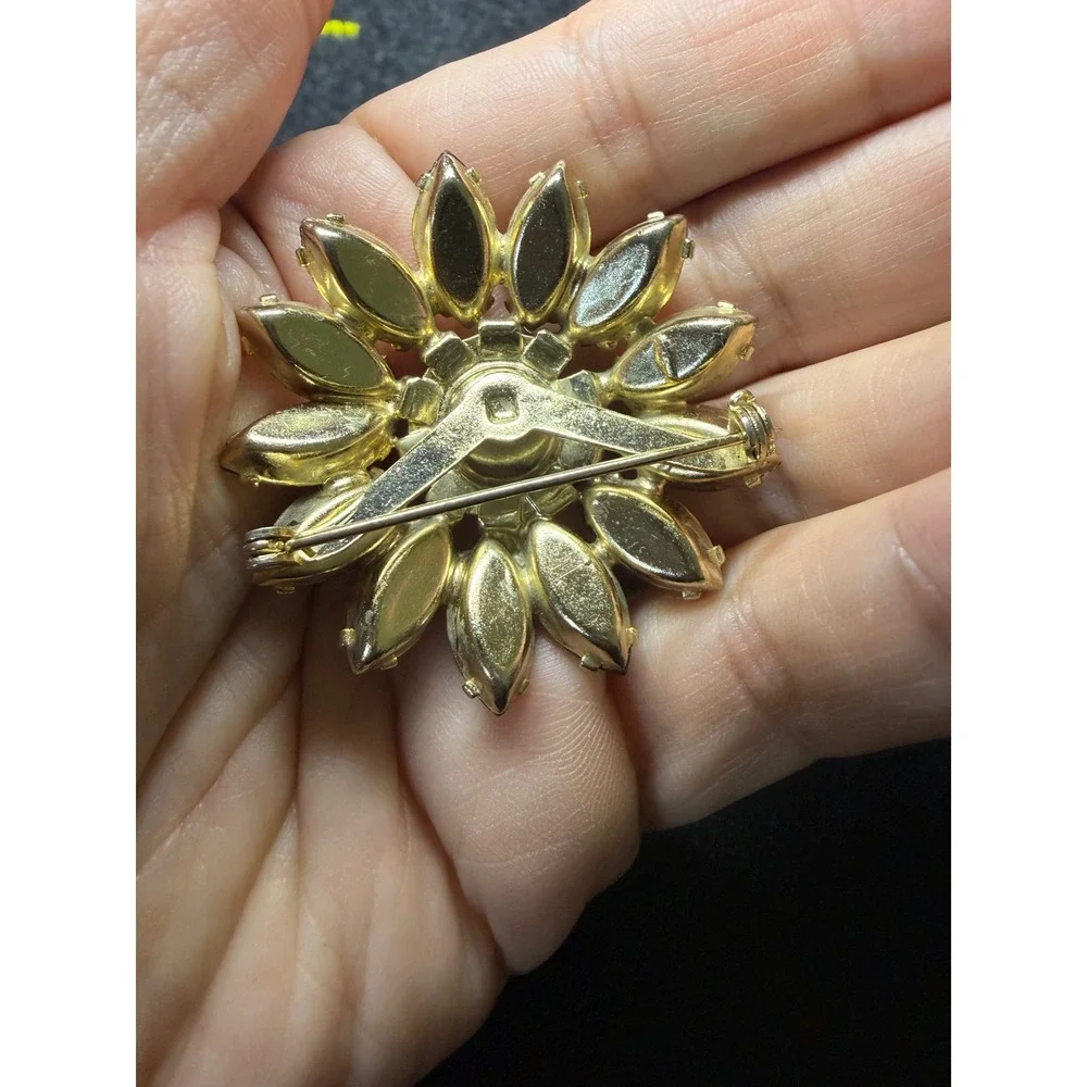 Vintage Purple Sunburst Rhinestone Brooch Pendant Gold Tone Floral Pin AB Stone