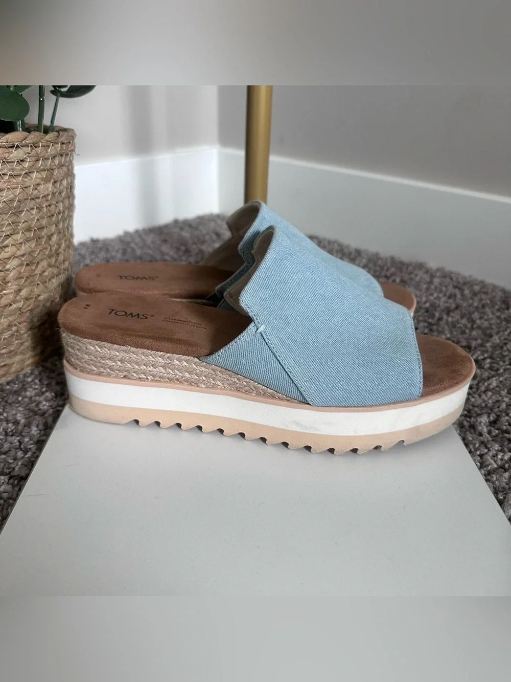 Toms Light Blue Denim Wedges