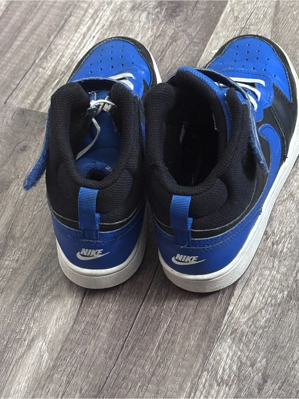 Nike kids hook comfort